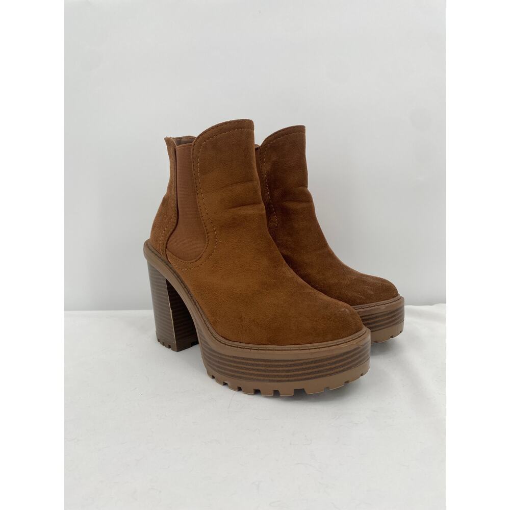 Soda Think Brown Faux Suede Platform Lug Boot Stretch Ankle Bootie size 9